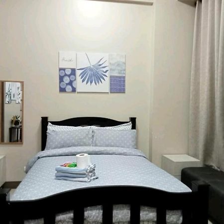 Palm Tree Villas 2 Manila Phòng bức ảnh